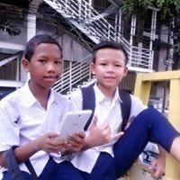 Yoms12